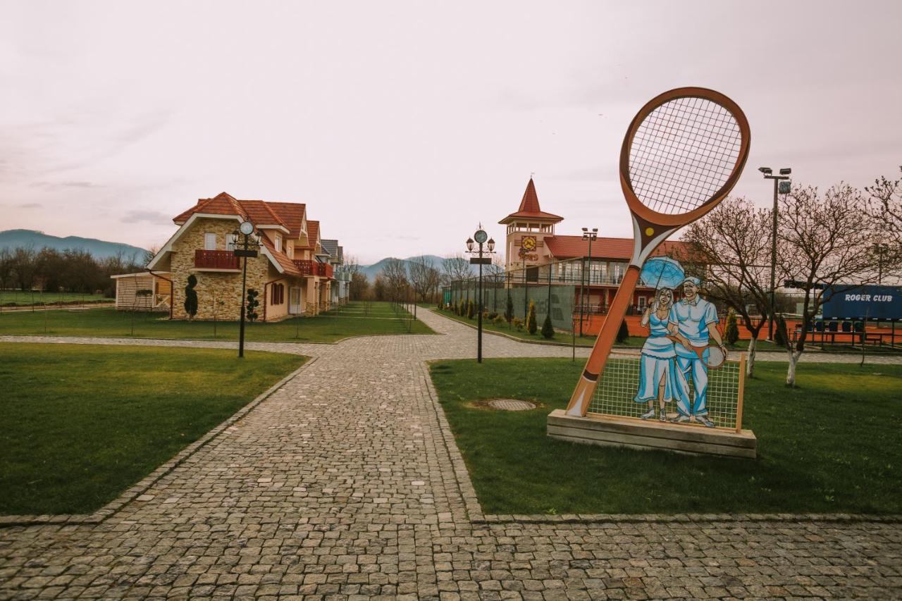 Publo Spa Hotel Vyshkove Esterno foto