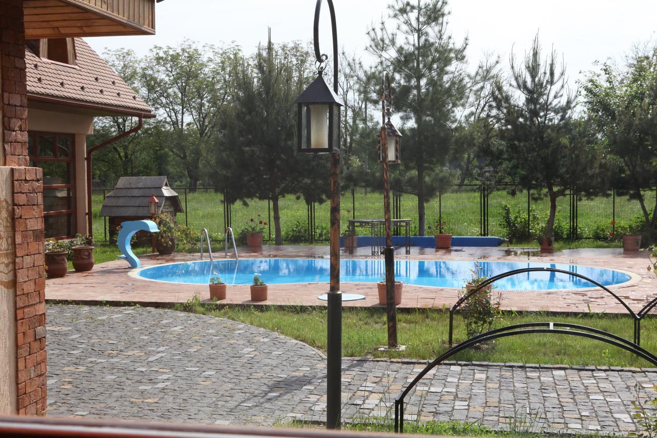 Publo Spa Hotel Vyshkove Esterno foto